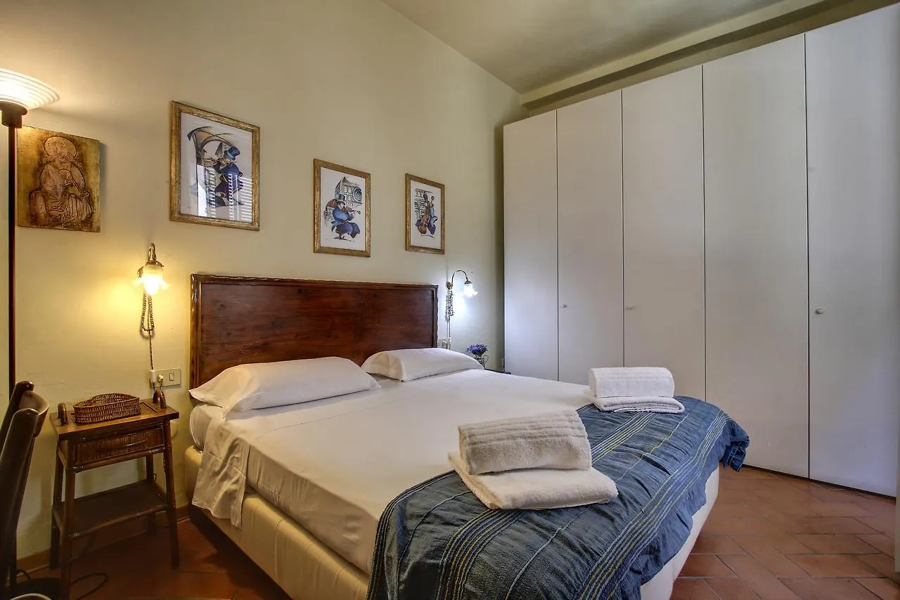 Piazza San Remigio Apartment Florence